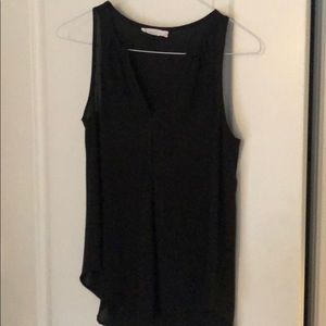 Women’s XS split V neck tunic tank